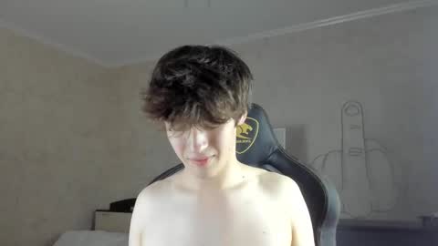 Snapshot of mason_jr chatting on September 16, 3:59 pm mason_jr online show from September 16, 3:59 pm