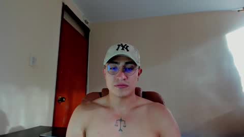 masterfiterotic online show from February 1, 9:29 pm