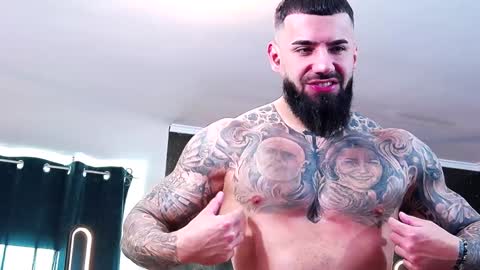 Snapshot of masterkingofmuscle chatting on January 28, 7:00 am masterkingofmuscle online show from January 28, 7:00 am