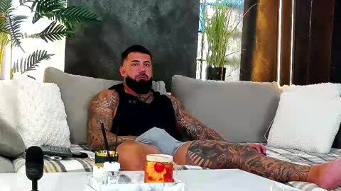 Snapshot of masterkingofmuscle chatting on September 22, 8:51 am masterkingofmuscle online show from September 22, 8:51 am