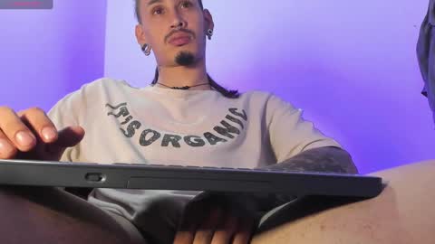 Snapshot of mateo60_ chatting on January 7, 4:29 am Mateo online show from January 7, 4:29 am