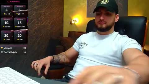 Snapshot of matiasdean chatting on September 18, 5:22 am MatiasDean online show from September 18, 5:22 am