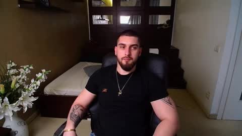 Snapshot of matiasdean chatting on February 24, 11:32 am MatiasDean online show from February 24, 11:32 am
