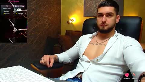 Snapshot of matiasdean chatting on September 17, 5:22 am MatiasDean online show from September 17, 5:22 am