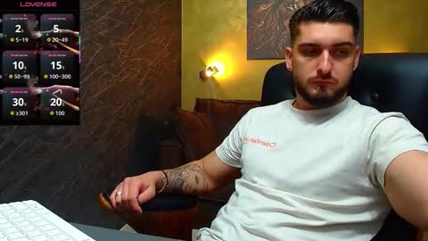 Snapshot of matiasdean chatting on September 12, 4:58 am MatiasDean online show from September 12, 4:58 am