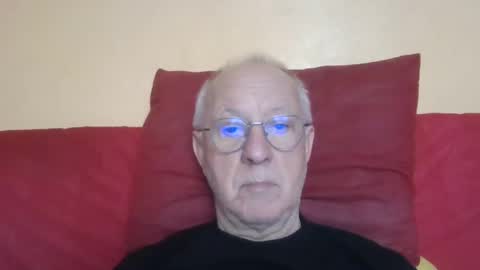 Snapshot of matricule4246 chatting on February 1, 9:32 am joyaam79 online show from February 1, 9:32 am
