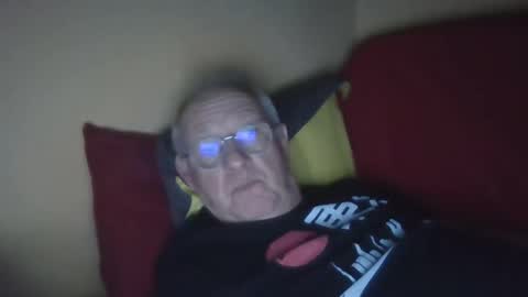 Snapshot of matricule4246 chatting on February 23, 9:05 pm joyaam79 online show from February 23, 9:05 pm