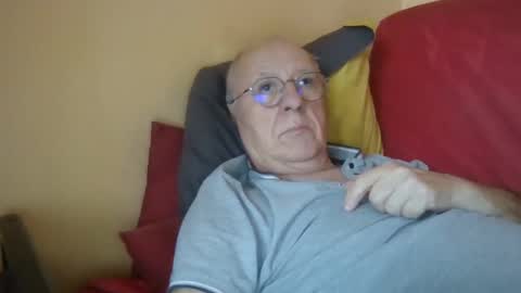 Snapshot of matricule4246 chatting on January 30, 1:20 pm joyaam79 online show from January 30, 1:20 pm