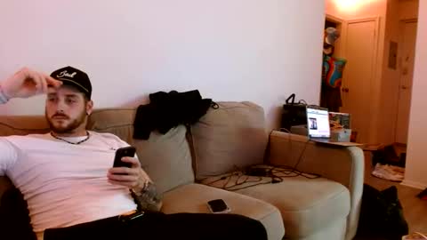 Snapshot of mattxxxceptional chatting on September 15, 4:58 am mattxxxceptional online show from September 15, 4:58 am