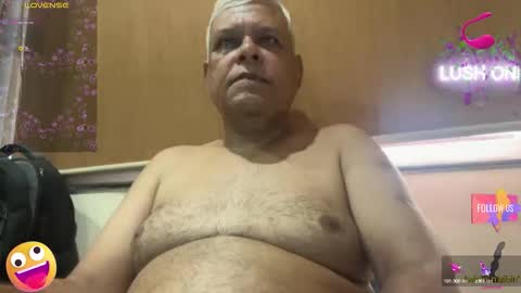 Snapshot of maturedman_44 chatting on September 17, 2:15 am DEV online show from September 17, 2:15 am