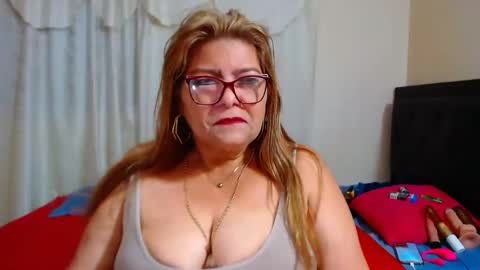 maturehot649 online show from December 28, 7:00 am