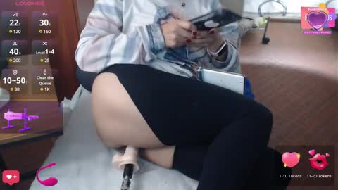 Melissa  online show from February 21, 2:38 pm