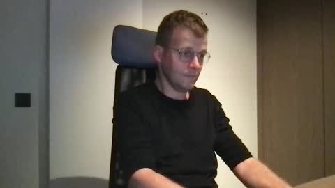 Snapshot of max_straight_1 chatting on February 24, 6:58 pm Max take off clothes online show from February 24, 6:58 pm