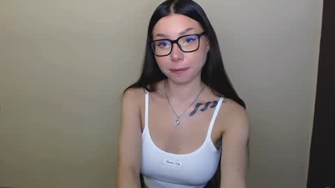 Snapshot of maxi_sweetheart chatting on January 17, 10:22 am Joanna online show from January 17, 10:22 am