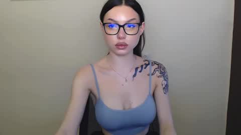 Snapshot of maxi_sweetheart chatting on February 13, 9:20 am Joanna online show from February 13, 9:20 am