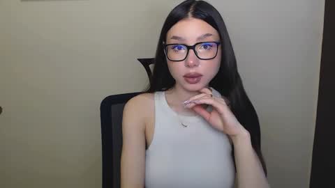 Snapshot of maxi_sweetheart chatting on January 13, 10:14 am Joanna online show from January 13, 10:14 am