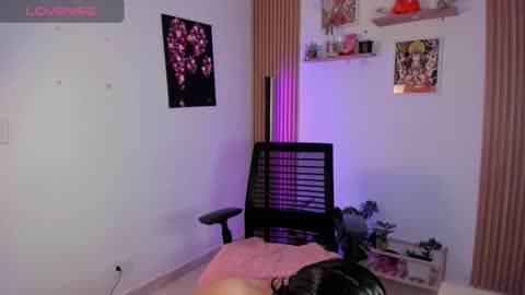 Snapshot of maxifit_ chatting on September 18, 11:03 am Mikael online show from September 18, 11:03 am