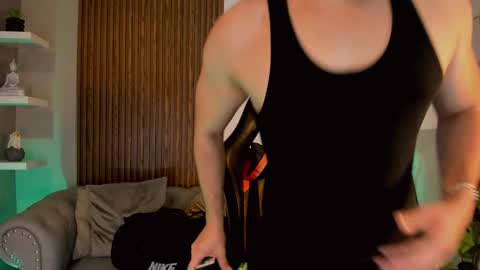 Maximo Wolf online show from September 12, 12:23 am