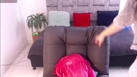 maxilody_69 online show from September 16, 3:26 pm