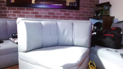 Max online show from September 23, 8:15 pm