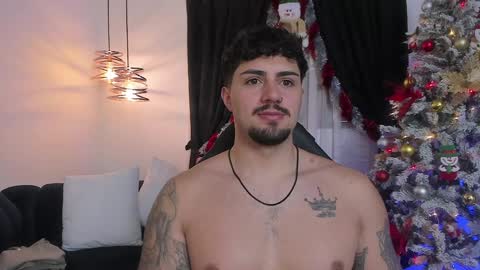 Maximo online show from December 6, 12:11 pm
