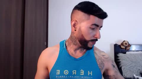 Independent Model online show from February 28, 1:15 am