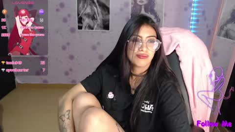 Snapshot of medussa_kat chatting on March 10, 2:06 am Katrina online show from March 10, 2:06 am