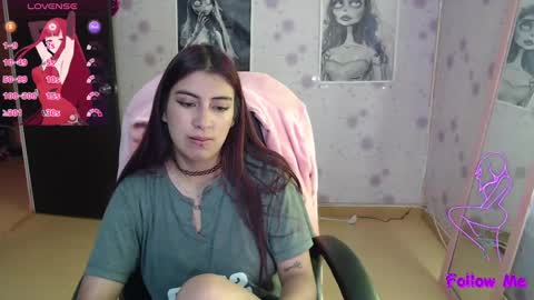 Snapshot of medussa_kat chatting on February 26, 8:25 pm Katrina online show from February 26, 8:25 pm
