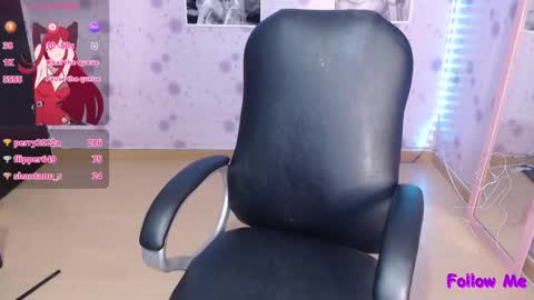 Snapshot of medussa_kat chatting on February 25, 1:52 am Katrina online show from February 25, 1:52 am