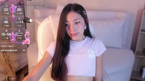 Snapshot of meelanny_ds chatting on March 7, 4:45 am online show from March 7, 4:45 am
