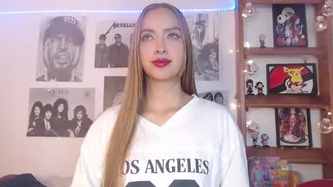 Snapshot of meeowlody chatting on February 1, 1:44 am Emily online show from February 1, 1:44 am