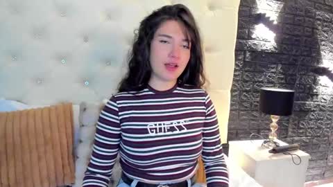 Snapshot of megan_devon chatting on March 4, 11:51 am online show from March 4, 11:51 am
