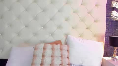 Snapshot of megan_devon chatting on March 12, 5:49 pm online show from March 12, 5:49 pm