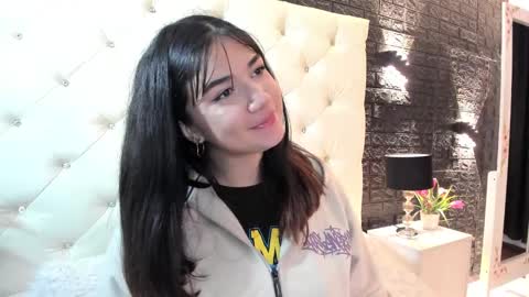 Snapshot of megan_devon chatting on February 21, 11:22 am online show from February 21, 11:22 am