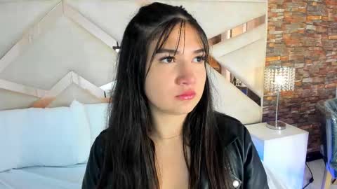Snapshot of megan_devon chatting on September 15, 11:22 am online show from September 15, 11:22 am