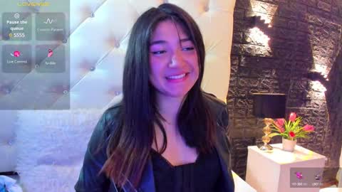 Snapshot of megan_devon chatting on February 25, 11:32 am online show from February 25, 11:32 am