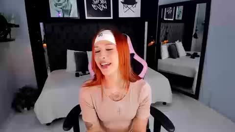 megan_fooster online show from September 19, 7:50 pm