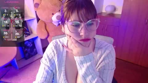 MEGAN online show from December 17, 10:00 pm