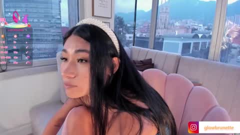 Snapshot of megann__sweet chatting on February 20, 1:19 pm Mara online show from February 20, 1:19 pm