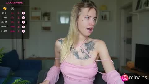 Snapshot of mel_collins chatting on September 18, 12:09 pm MELANIE PVT ONLY 60TK PER MIN online show from September 18, 12:09 pm