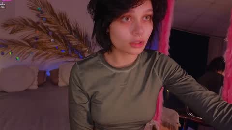 Snapshot of melan1e_ chatting on January 31, 9:16 pm mel online show from January 31, 9:16 pm