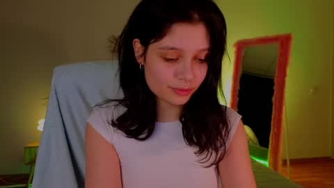 Snapshot of melan1e_ chatting on January 26, 11:39 pm mel online show from January 26, 11:39 pm