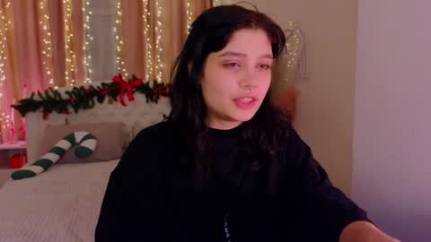 Snapshot of melan1e_ chatting on January 14, 11:27 pm mel online show from January 14, 11:27 pm