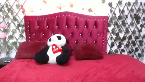 melani_cute01 online show from March 11, 11:15 pm