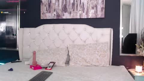 Snapshot of melanishaw chatting on September 18, 3:32 am melany sox online show from September 18, 3:32 am