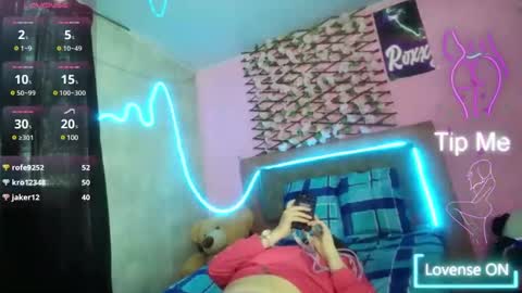 Snapshot of melany_isabella chatting on February 6, 6:24 pm melany online show from February 6, 6:24 pm