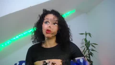 Snapshot of meliss1 chatting on September 14, 2:18 pm melissa online show from September 14, 2:18 pm