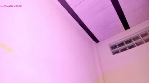 melissa_hot22 online show from March 8, 3:17 am