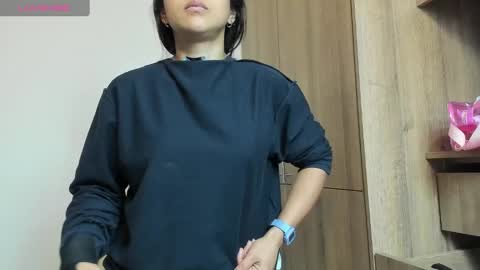 Snapshot of mellanie33 chatting on March 12, 10:37 am mellanie online show from March 12, 10:37 am