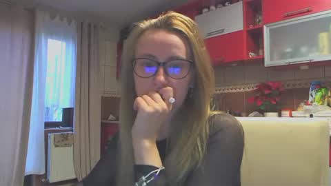 Snapshot of melly_rosey chatting on January 14, 7:38 am Melly online show from January 14, 7:38 am